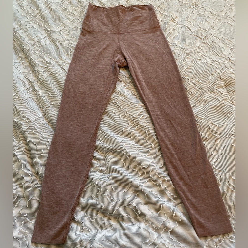 Heather Pink Dry Fit Nike Leggings Size Small (like new) no pilling